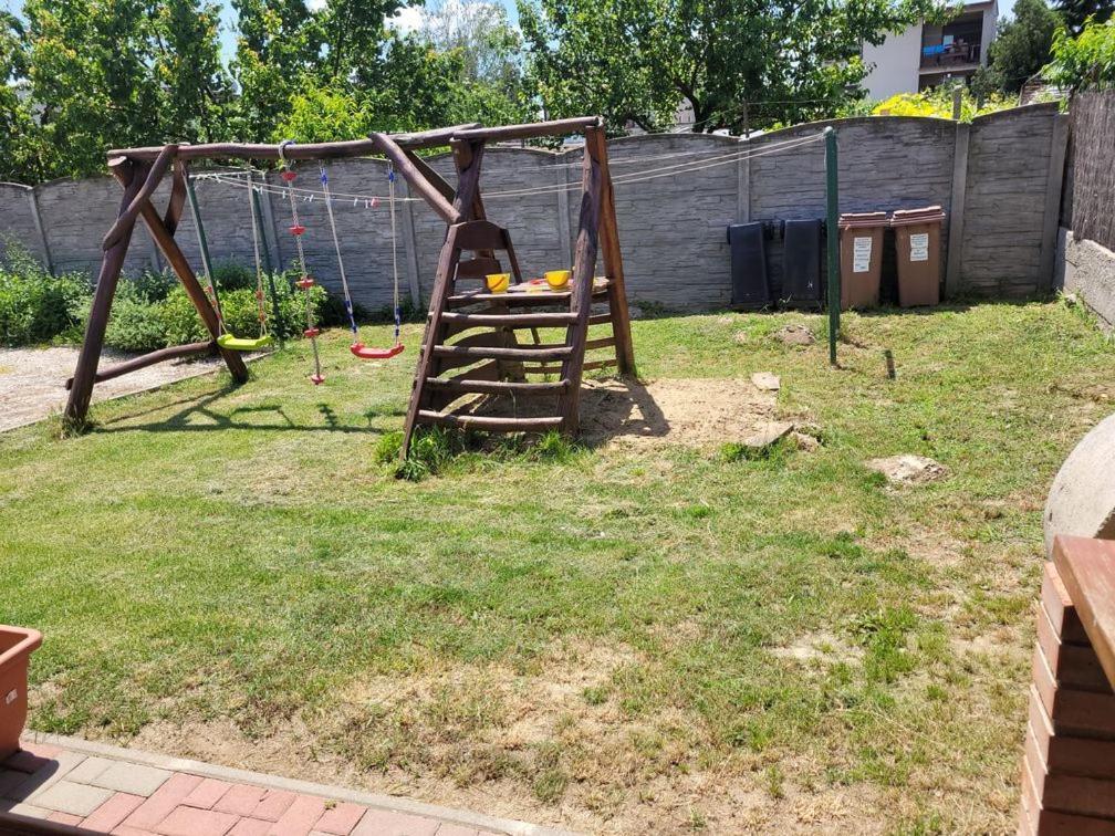 Alenka Sturovo Exterior foto